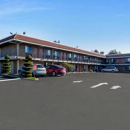 Knights Inn Madera Esterno foto